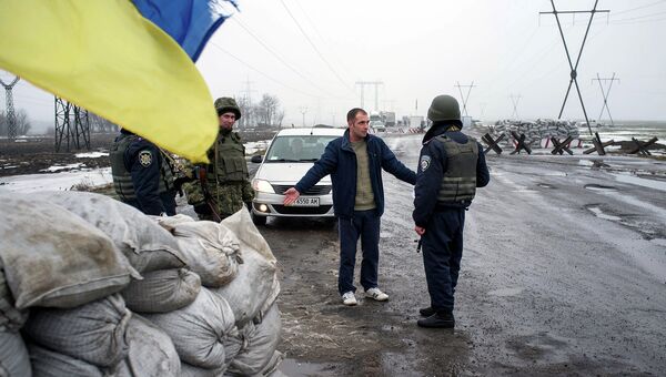 КПП украинских вооруженных сил. Архивное фото КПП украинских вооруженных сил. Архивное фото