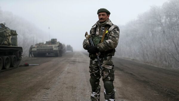 Украинские силовики в районе Дебальцево, 15 февраля 2015 Украинские силовики в районе Дебальцево, 15 февраля 2015
