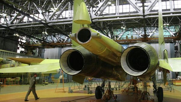 Самолет Су-30 МКИ в цехе окончательной сборки на Иркутском авиационном заводе корпорации Иркут. Архивное фото Самолет Су-30 МКИ в цехе окончательной сборки на Иркутском авиационном заводе корпорации Иркут. Архивное фото
