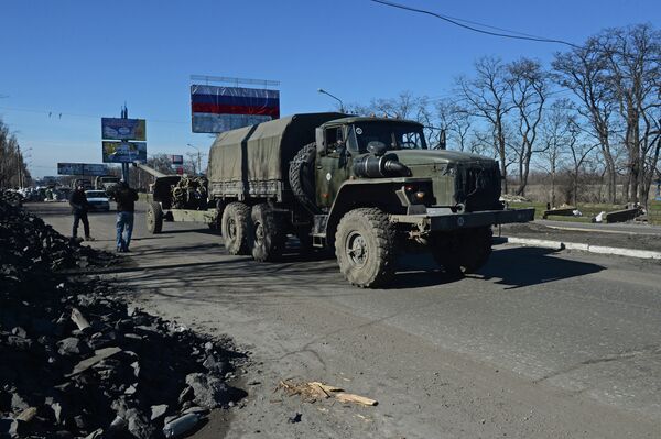 Отвод колонны гаубиц МСТА М2 из Донецка Отвод колонны гаубиц МСТА М2 из Донецка