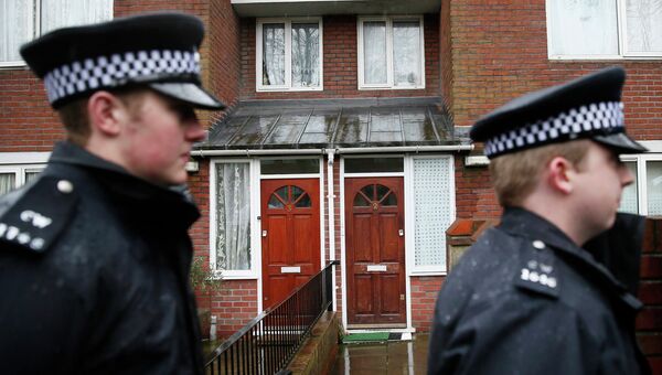 Полиция дежурит возле дома Мохаммеда Эмвази в Лондоне Полиция дежурит возле дома Мохаммеда Эмвази в Лондоне