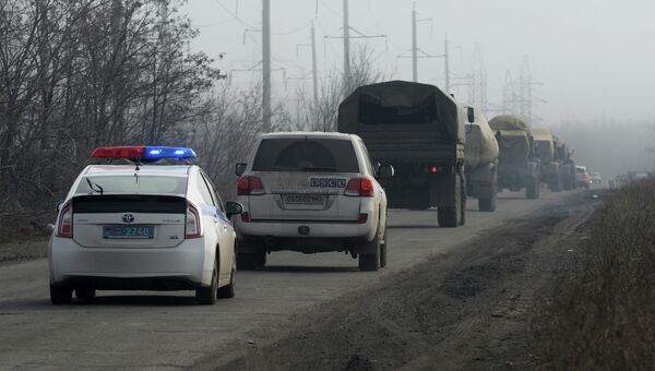 Ополчение ДНР отводит РСЗО Град от линии соприкосновения. Архивное фото Ополчение ДНР отводит РСЗО Град от линии соприкосновения. Архивное фото