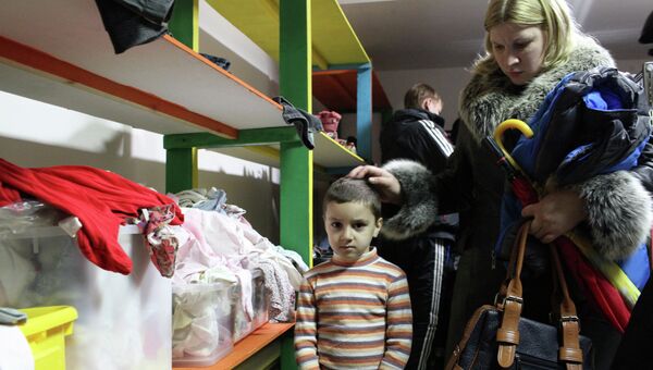 Пункт церковной гуманитарной помощи украинским беженцам. Архивное фото Пункт церковной гуманитарной помощи украинским беженцам. Архивное фото