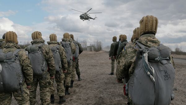 Украинские военные. Архивное фото Украинские военные. Архивное фото
