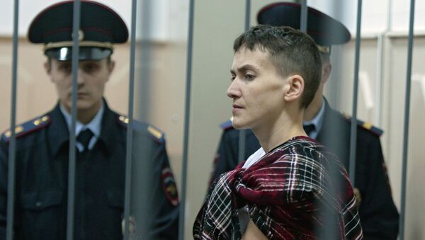 Украинская летчица Надежда Савченко в Басманном суде Москвы Украинская летчица Надежда Савченко в Басманном суде Москвы