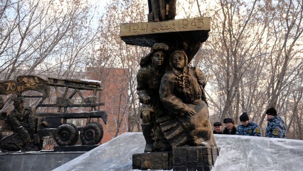 Открытие памятника детям-труженикам тыла в Екатеринбурге Открытие памятника детям-труженикам тыла в Екатеринбурге