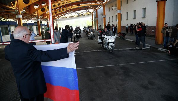 Российские байкеров из мотоклуба Ночные волки Российские байкеров из мотоклуба Ночные волки