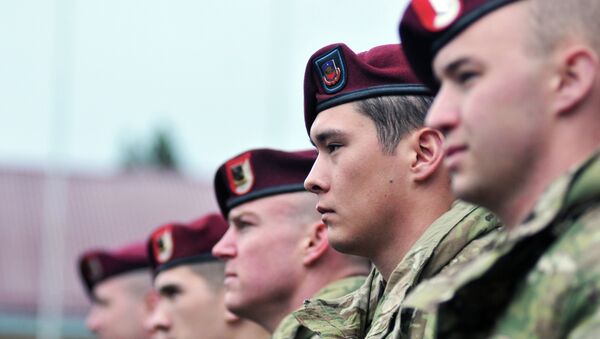 Военнослужащие 173-й бригады армии США перед началом украинско-американских командно-штабных учений Фиарлес Гардиан - 2015 Военнослужащие 173-й бригады армии США перед началом украинско-американских командно-штабных учений Фиарлес Гардиан - 2015