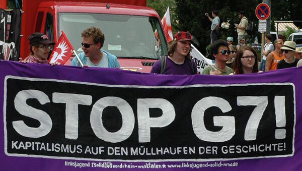 Акция протеста против саммита G-7. Архивное фото Акция протеста против саммита G-7. Архивное фото