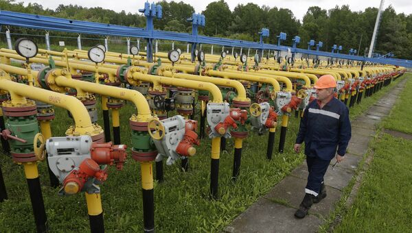 Газовое хранилище под Львовом, Украина. Архивное фото Газовое хранилище под Львовом, Украина. Архивное фото
