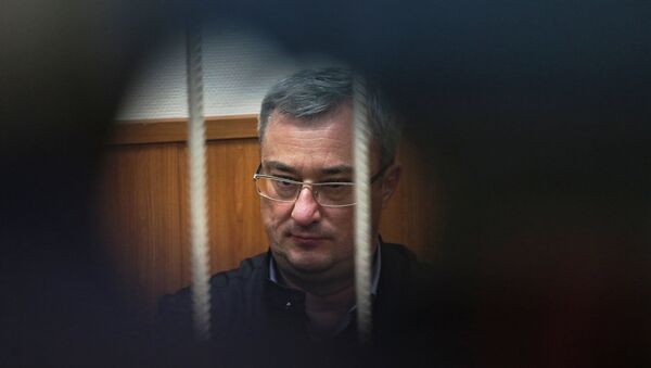 Экс-глава Республики Коми Вячеслав Гайзер (слева) в Басманном суде города Москвы. Архивное фото Экс-глава Республики Коми Вячеслав Гайзер (слева) в Басманном суде города Москвы. Архивное фото