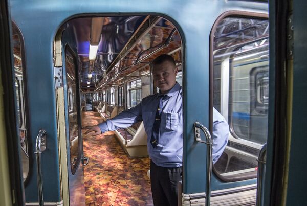Презентация поезда Полосатый экспресс в метро Презентация поезда Полосатый экспресс в метро