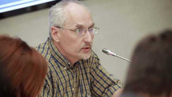 Эдуард Карюхин, геронтолог, руководитель фонда Доброе дело Эдуард Карюхин, геронтолог, руководитель фонда Доброе дело