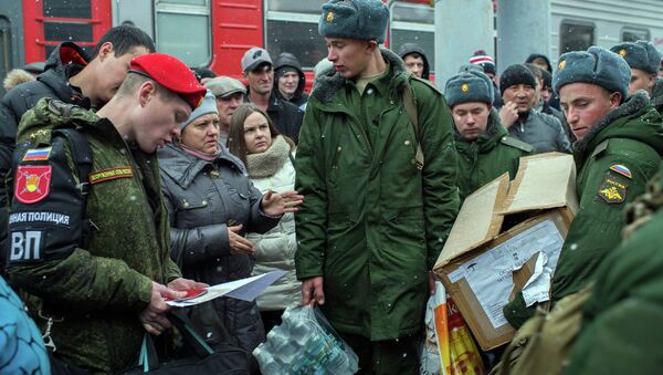Осенний призыв на военную службу в Омске. Архивное фото Осенний призыв на военную службу в Омске. Архивное фото
