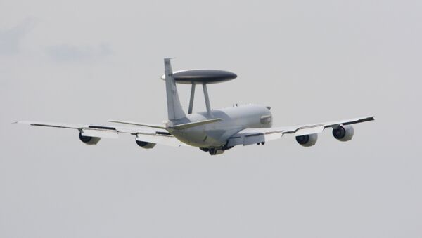 Самолет Boeing E-3 Sentry AWACS Самолет Boeing E-3 Sentry AWACS