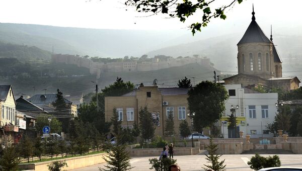 Крепость Нарын-кала (на дальнем плане) в нагорной части Дербента, Дагестан. Архивное фото Крепость Нарын-кала (на дальнем плане) в нагорной части Дербента, Дагестан. Архивное фото