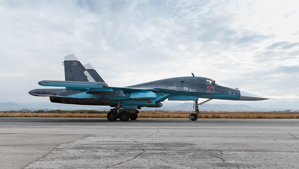 Су-34 ВКС РФ на авиабазе Хмеймим, Сирия. Архивное фото Су-34 ВКС РФ на авиабазе Хмеймим, Сирия. Архивное фото