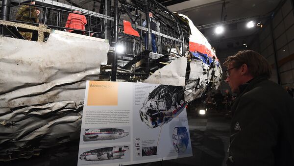 Презентация доклада Совета безопасности Нидерландов по причинам крушения Boeing 777. Архивное фото Презентация доклада Совета безопасности Нидерландов по причинам крушения Boeing 777. Архивное фото