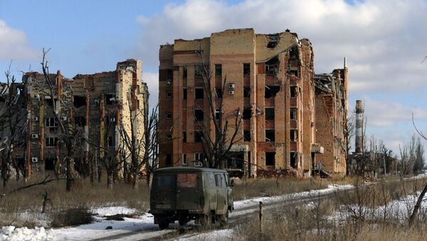 Разрушенные здания в Донецке. Архивное фото Разрушенные здания в Донецке. Архивное фото