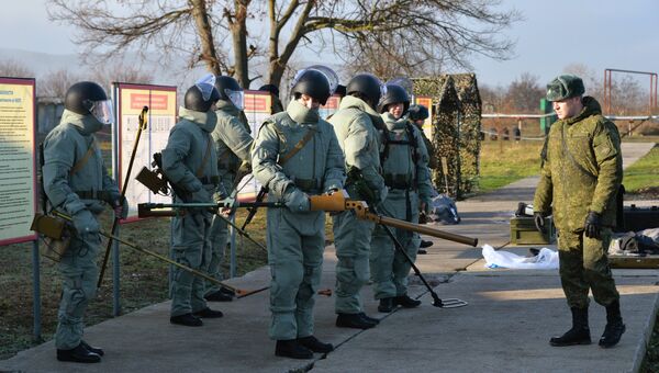 Саперы инженерных войск Южного военного округа (ЮВО). Архивное фото Саперы инженерных войск Южного военного округа (ЮВО). Архивное фото