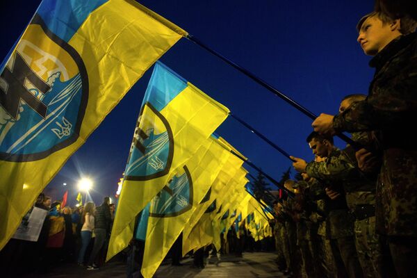 Участники марша по случаю 72-й годовщины образования Украинской повстанческой армии в Харькове Участники марша по случаю 72-й годовщины образования Украинской повстанческой армии в Харькове