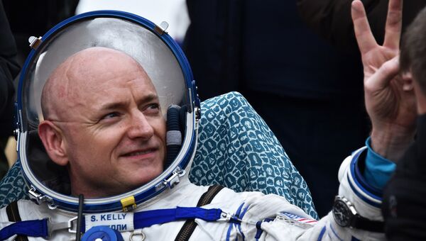 Спускаемая капсула корабля Союз ТМА-18М с участником годовой миссии Скоттом Келли. 2 марта 2016 Спускаемая капсула корабля Союз ТМА-18М с участником годовой миссии Скоттом Келли. 2 марта 2016