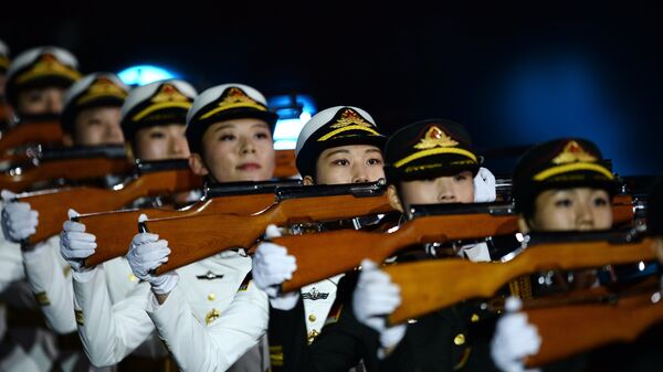 Оркестр и рота почетного караула Народно-освободительной армии Китая на торжественном открытии международного военно-музыкального фестиваля Спасская башня на Красной площади Оркестр и рота почетного караула Народно-освободительной армии Китая на торжественном открытии международного военно-музыкального фестиваля Спасская башня на Красной площади