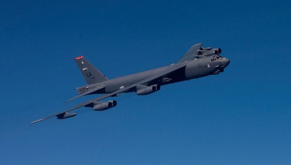 Стратегический американский бомбардировщик B-52 Superfortress Стратегический американский бомбардировщик B-52 Superfortress