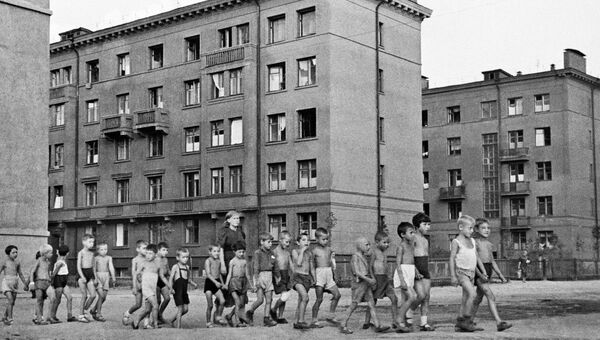 Дети на улицах города. Москва, 23 июня 1941 год Дети на улицах города. Москва, 23 июня 1941 год