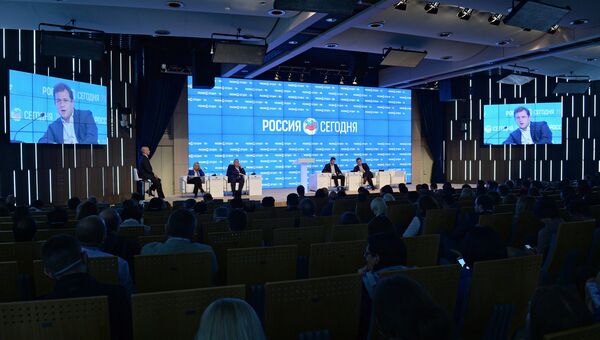 Вторая сессия Новые медиа: гаранты свободы информации в рамках форума Новая эпоха журналистики: прощание с мейнстримомь второй Вторая сессия Новые медиа: гаранты свободы информации в рамках форума Новая эпоха журналистики: прощание с мейнстримомь второй