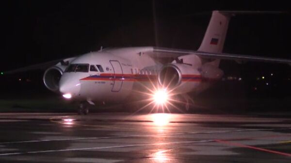 Ан-148 доставил в Ереван застрявших на Военно-Грузинской дороге. Съемка МЧС РФ Ан-148 доставил в Ереван застрявших на Военно-Грузинской дороге. Съемка МЧС РФ