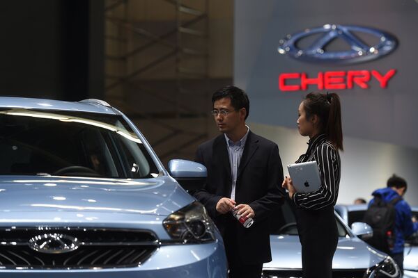 Автомобиль Chery Arrizo 7e во время автосалона в Пекине. 2016 год Автомобиль Chery Arrizo 7e во время автосалона в Пекине. 2016 год
