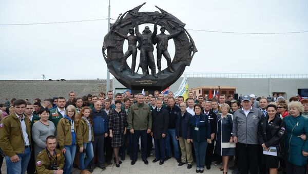 Торжественное открытие памятника строителям космодрома Восточный в городе Циолковский. 30 августа 2016 Торжественное открытие памятника строителям космодрома Восточный в городе Циолковский. 30 августа 2016
