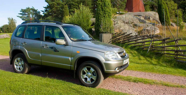 Автомобиль Chevrolet Niva Автомобиль Chevrolet Niva