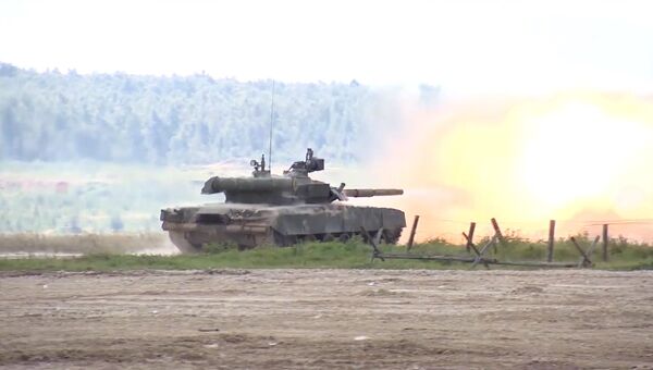 Военные продемонстрировали огневую мощь вооружения на Армии-2016 Военные продемонстрировали огневую мощь вооружения на Армии-2016