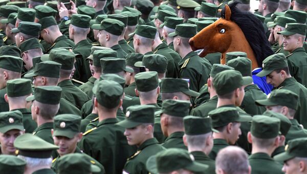 Военнослужащие на открытии Международного военно-технического форума АРМИЯ-2016 Военнослужащие на открытии Международного военно-технического форума АРМИЯ-2016