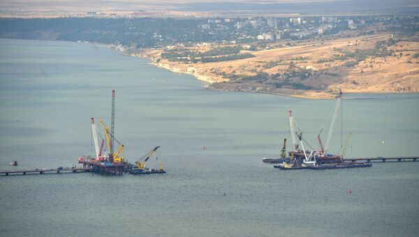 Строительство транспортного перехода через Керченский пролив в Крыму. Архивное фото Строительство транспортного перехода через Керченский пролив в Крыму. Архивное фото