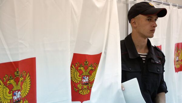 Избирательный участок в Симферополе в единый день голосования Избирательный участок в Симферополе в единый день голосования