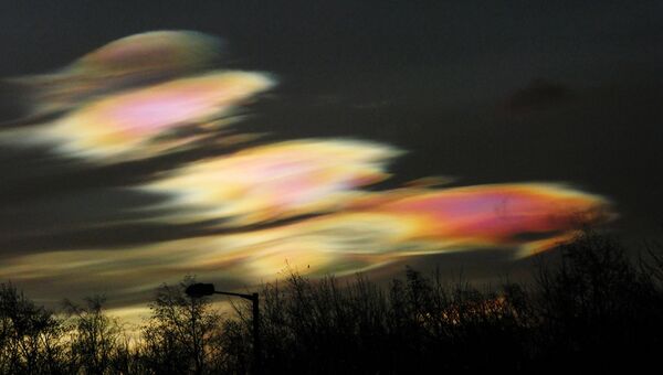 Финалист конкурса Фотограф погодных явлений-2016. Alan Tough - Polar Stratospheric Clouds Финалист конкурса Фотограф погодных явлений-2016. Alan Tough - Polar Stratospheric Clouds
