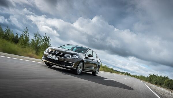 Автомобиль Citroen C4 Автомобиль Citroen C4