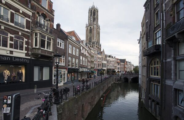 Старый канал Аудеграхт (Oudegracht) в Утрехте Старый канал Аудеграхт (Oudegracht) в Утрехте