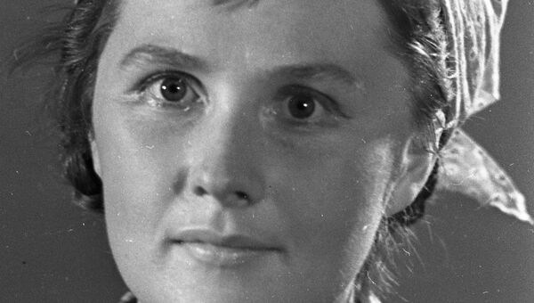 Актриса Людмила Иванова в спектакле театра Современник Два цвета. Архивное фото Актриса Людмила Иванова в спектакле театра Современник Два цвета. Архивное фото