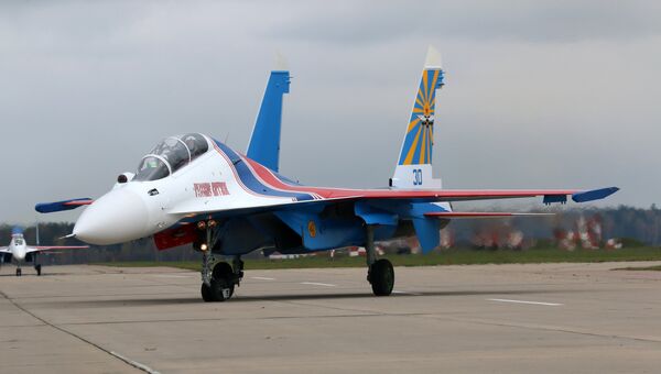 Самолет Су-30СМ Русских Витязей. Архивное фото Самолет Су-30СМ Русских Витязей. Архивное фото
