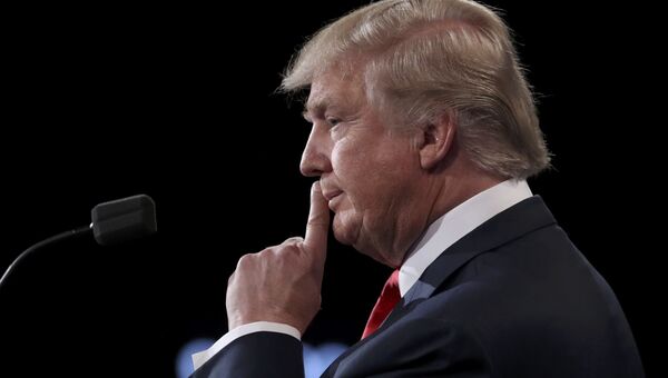 Дональд Трамп на третьих теледебатах. 19 октября 2016 года Дональд Трамп на третьих теледебатах. 19 октября 2016 года
