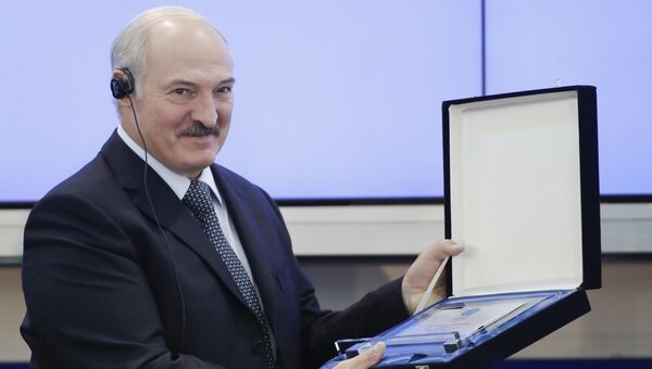 Президент Белоруссии Александр Лукашенко на генеральной ассамблее Европейских олимпийских комитетов, которая приняла решение о проведении вторых Европейских игр 2019 года в Минске Президент Белоруссии Александр Лукашенко на генеральной ассамблее Европейских олимпийских комитетов, которая приняла решение о проведении вторых Европейских игр 2019 года в Минске