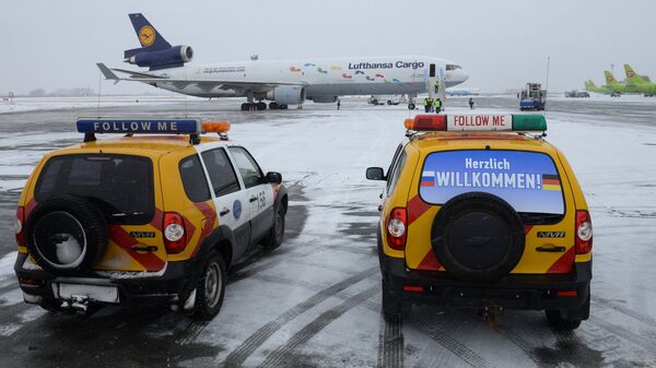 Прибытие первого рейса авиакомпании Lufthansa Cargo в аэропорт Толмачево в Новосибирске. 31 октября 2016 Прибытие первого рейса авиакомпании Lufthansa Cargo в аэропорт Толмачево в Новосибирске. 31 октября 2016