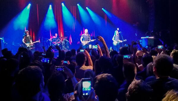 Концерт Стинга в Bataclan, Париж Концерт Стинга в Bataclan, Париж