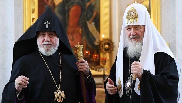Патриарх Московский и всея Руси Кирилл и верховный патриарх и католикос всех армян Гарегин II во время встречи в Москве. Архивное фото. Патриарх Московский и всея Руси Кирилл и верховный патриарх и католикос всех армян Гарегин II во время встречи в Москве. Архивное фото.