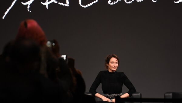 Американская актриса Ума Турман на презентации календаря Pirelli 2017 Американская актриса Ума Турман на презентации календаря Pirelli 2017