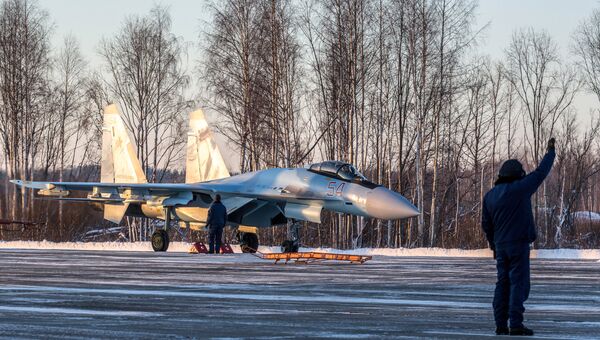 Истребитель Су-35С. Архивное фото Истребитель Су-35С. Архивное фото